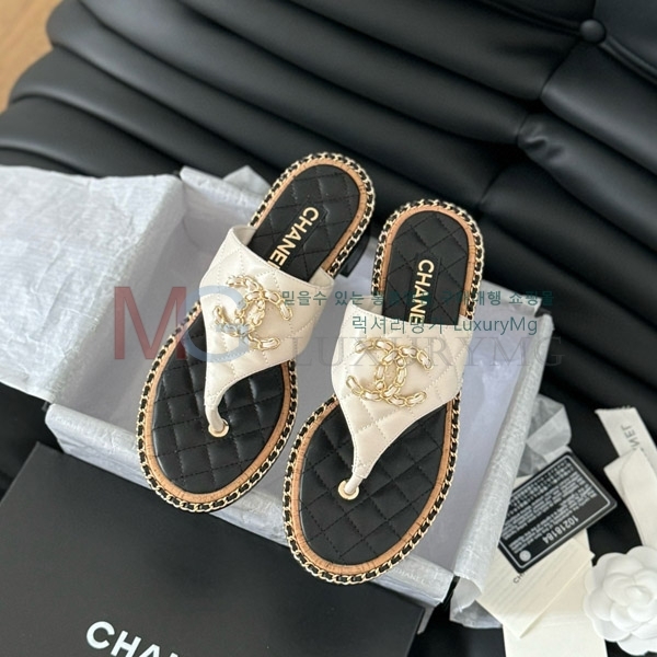 *  ɸ CH5577654