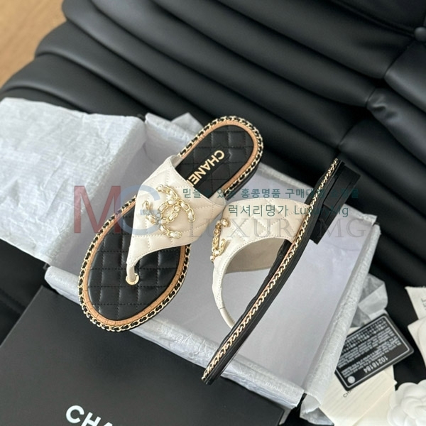 *  ɸ CH5577654