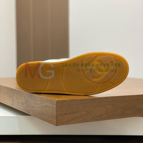 ��* ���� ����Ŀ�� C887702-3