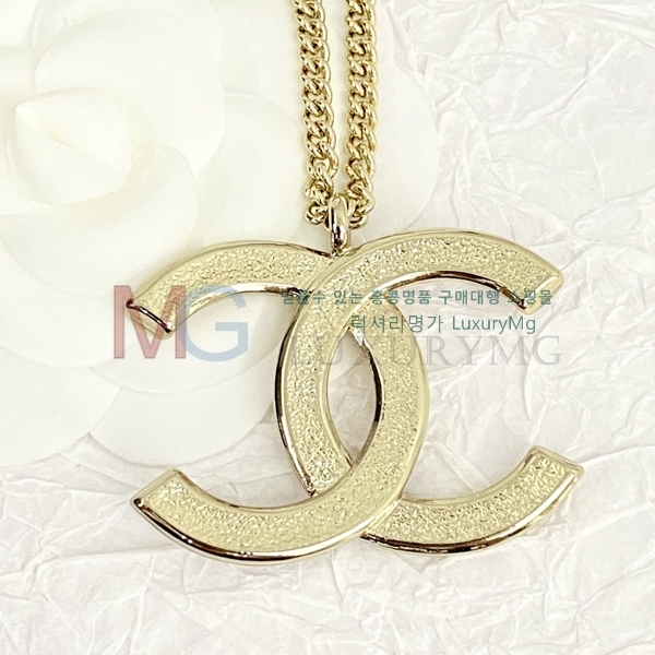 *  G12251409