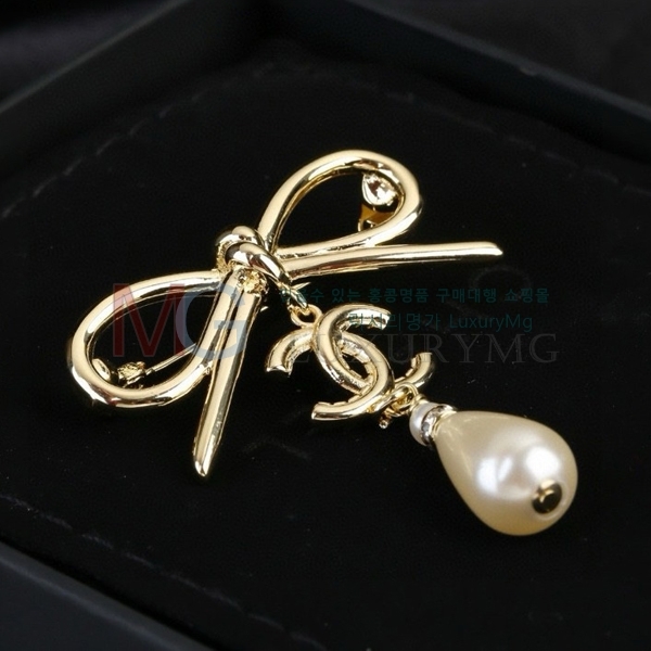 * ġ G1006648