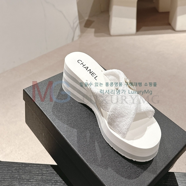 *   KX681524-4