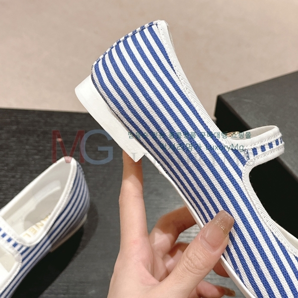 ��* ���� �÷����� KX681528-1