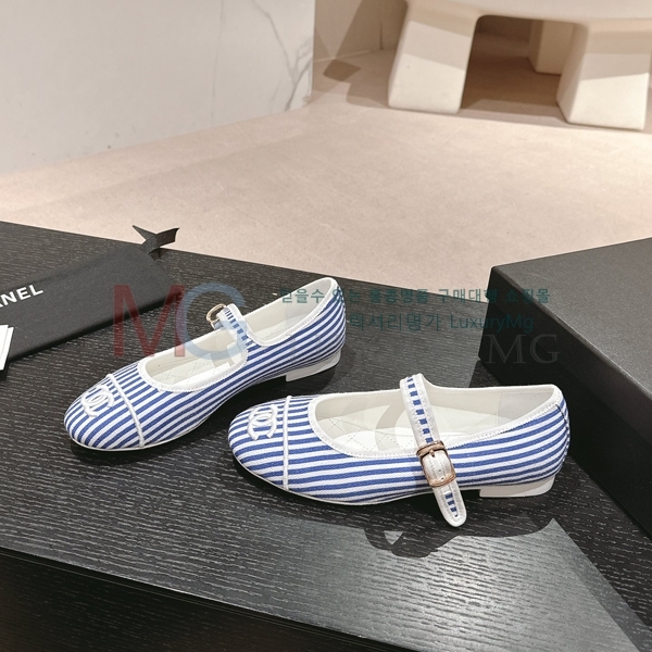 ��* ���� �÷����� KX681528-1