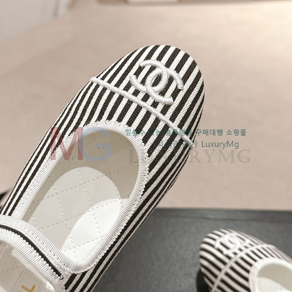 ��* ���� �÷����� KX681528-2