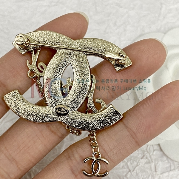 * ġ G1006667