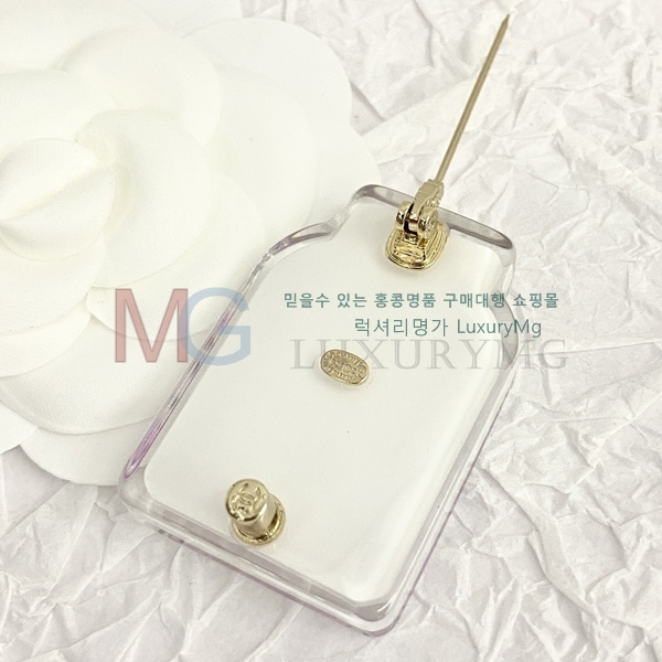* ġ G1006681