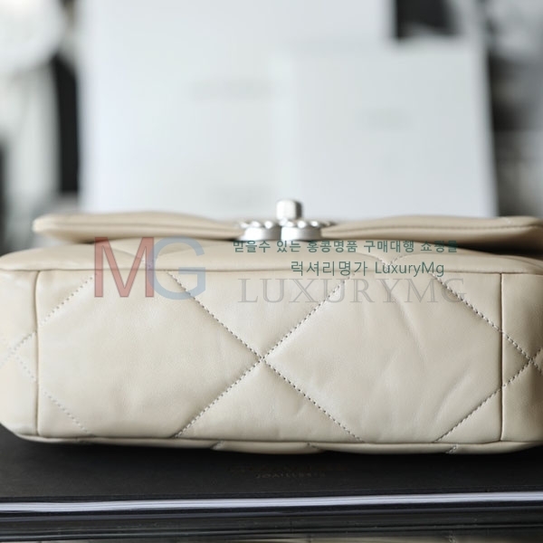 * 19 ÷ AS1160-308