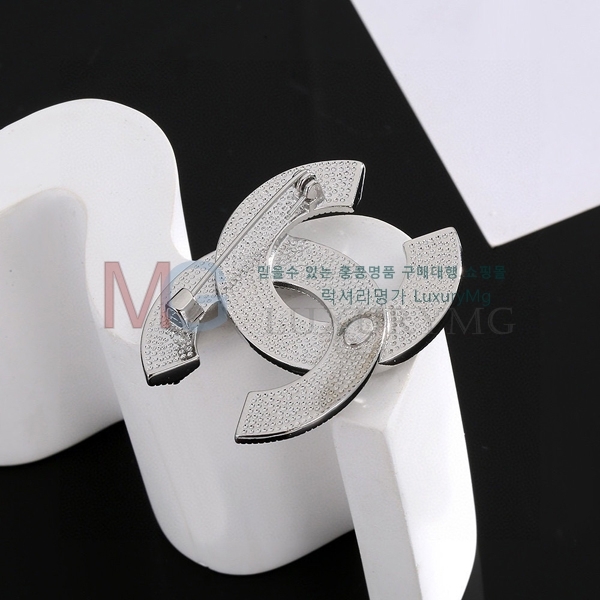 * ġ G1006698