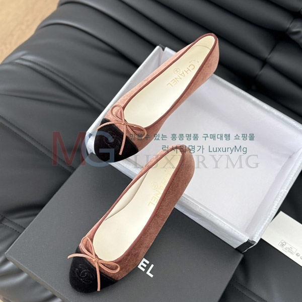 *  ÷ CH700028-6