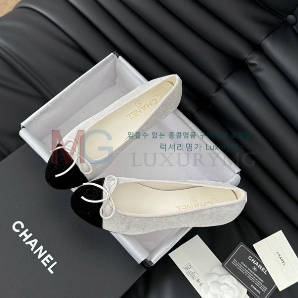 *  ÷ CH700028-2