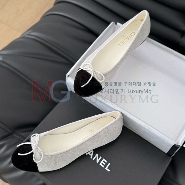 *  ÷ CH700028-2