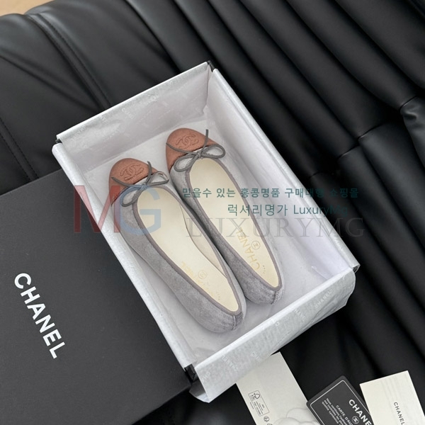 *  ÷ CH700028-1