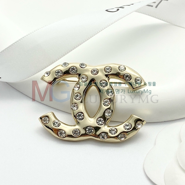 * ġ G1006717