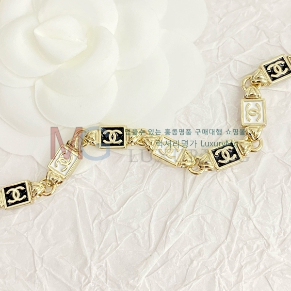 *  G12251475