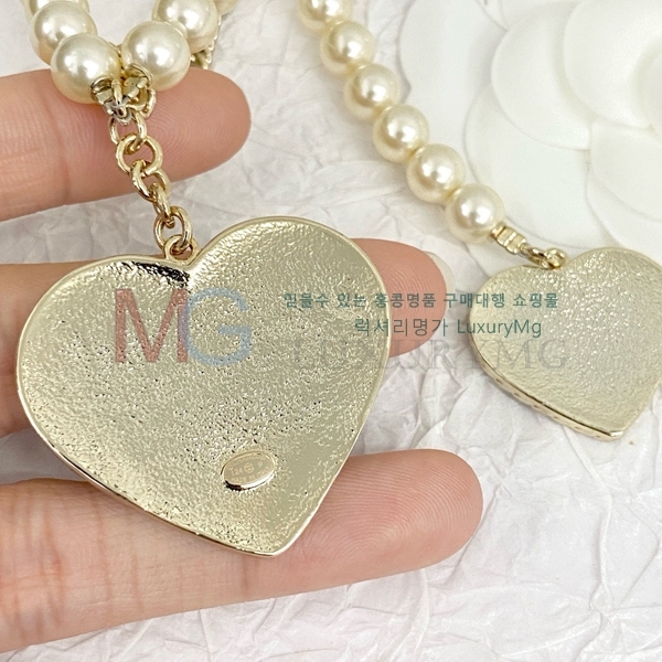 *  G12251450