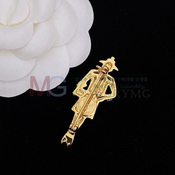 * ġ G1006720