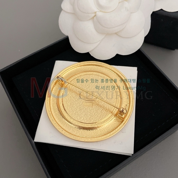 * ġ G1006723