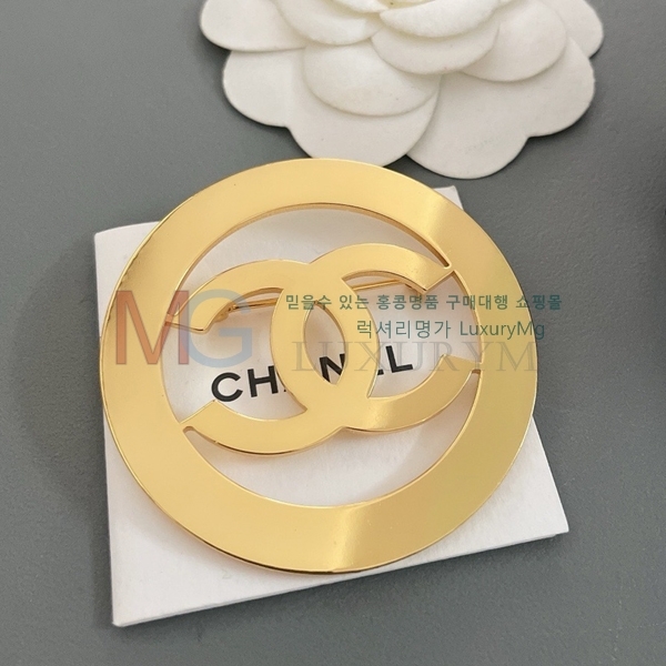 * ġ G1006724