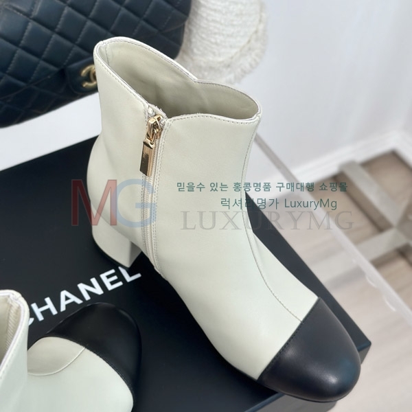 * Ŭ  CH405580-2