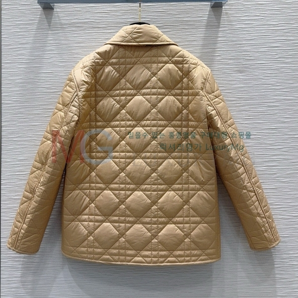   淮 е DR995524-3