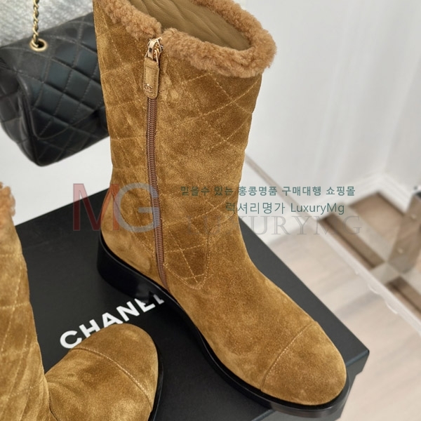 *   CH38066572-1