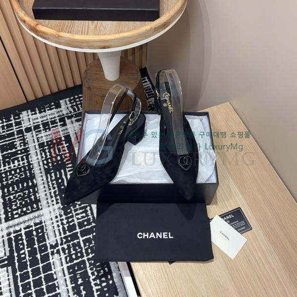  *   CH464161-2