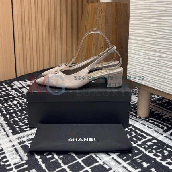  *   CH464161-4