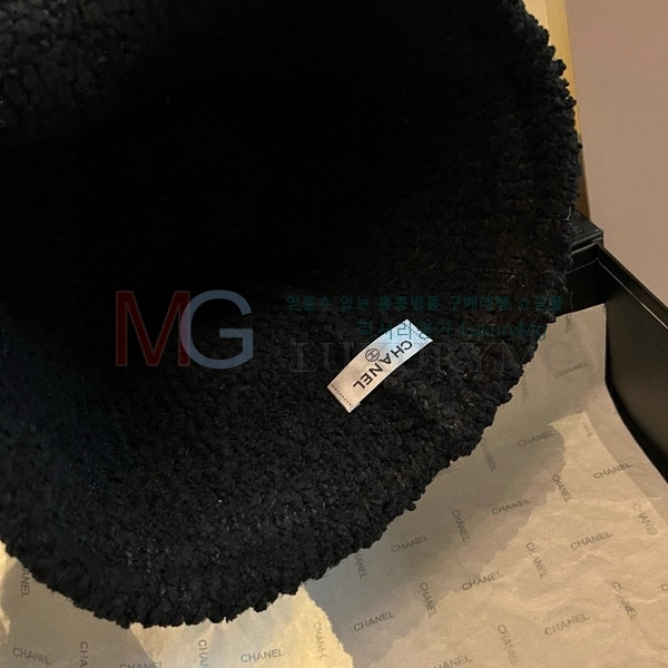 *  CH1620354135-1