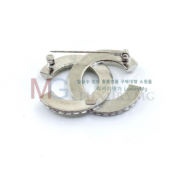 * ġ G1006742