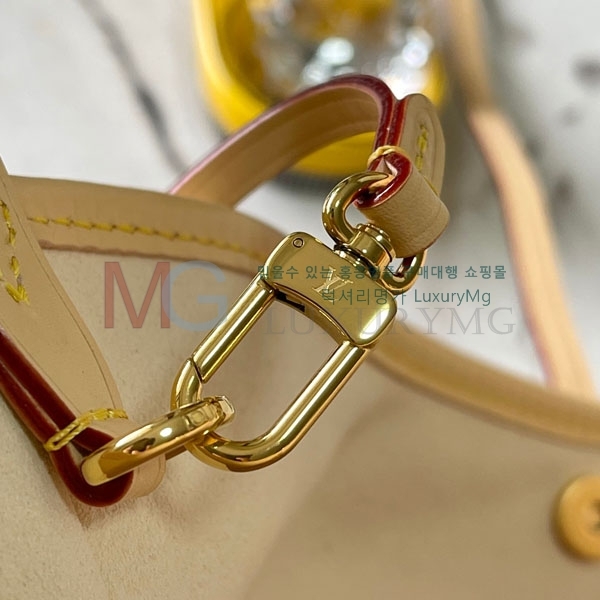 ̺ x TM ĳ  M13661-700