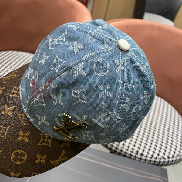 ̺  LV68842-1