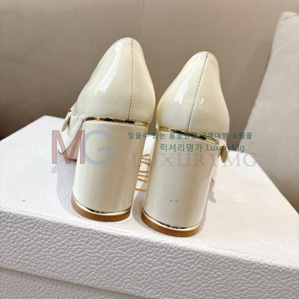    3D2R605522-2
