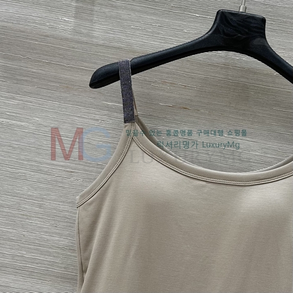ڷ ġڸ  MJ2532945-1