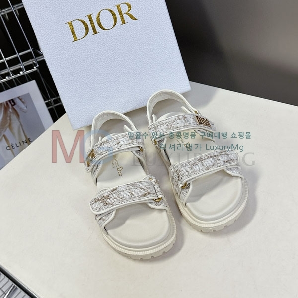    D24100036