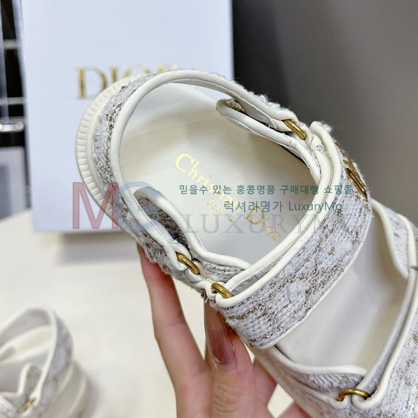    D24100036