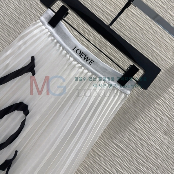  ο  ĿƮ 28LW2532615-3