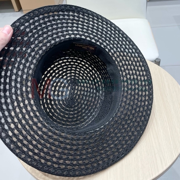 ̺  LV68850-1