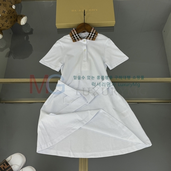 Ű   ǽ B884952 (3)