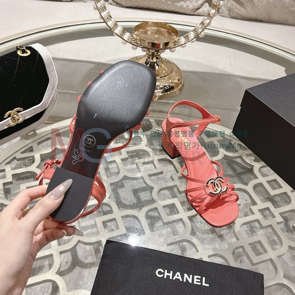 ��* ���� �̵��� AA131528-1