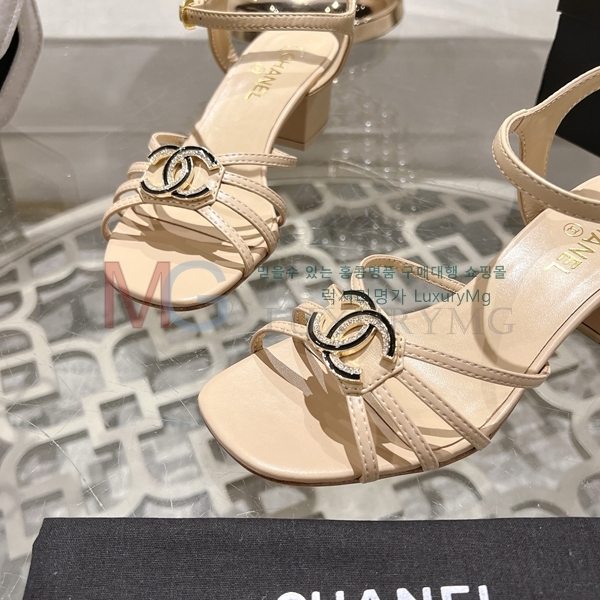 ��* ���� �̵��� AA131528-2