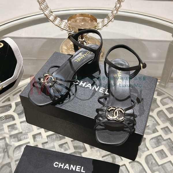 ��* ���� �̵��� AA131528-3