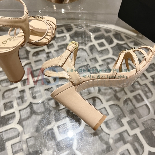 ��* ���� �̵��� AA131527-1