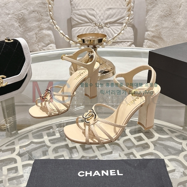 ��* ���� �̵��� AA131527-1