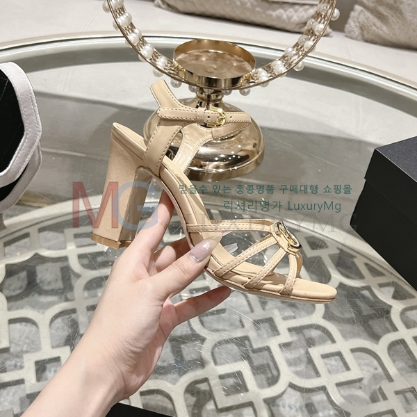 ��* ���� �̵��� AA131527-1