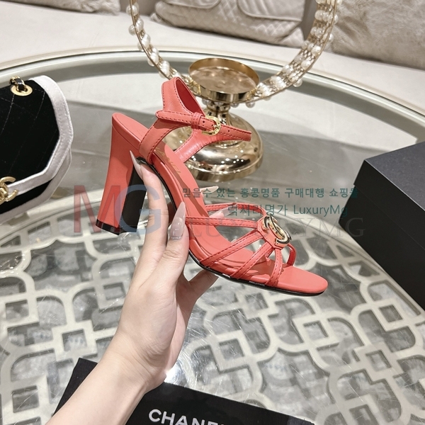 ��* ���� �̵��� AA131527-2