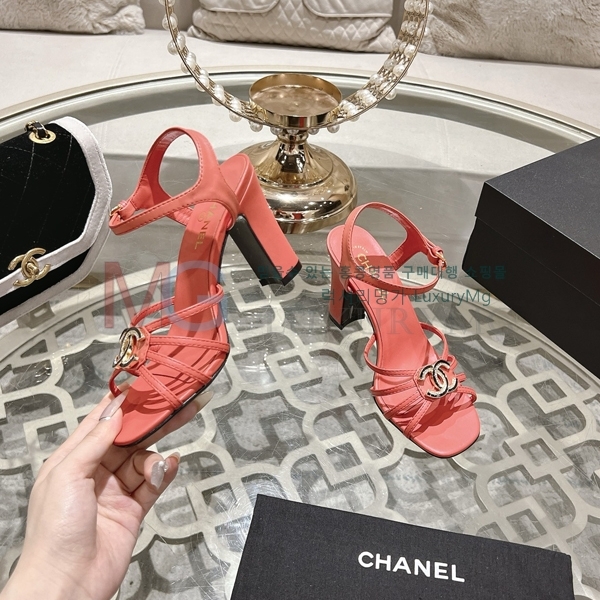 ��* ���� �̵��� AA131527-2