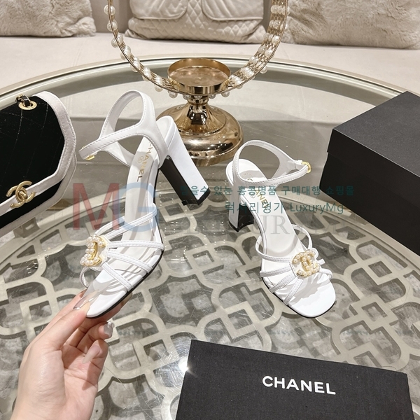 ��* ���� �̵��� AA131527-4