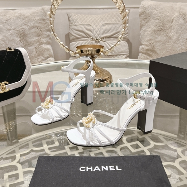 ��* ���� �̵��� AA131527-4