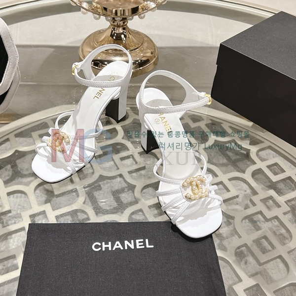 ��* ���� �̵��� AA131527-4